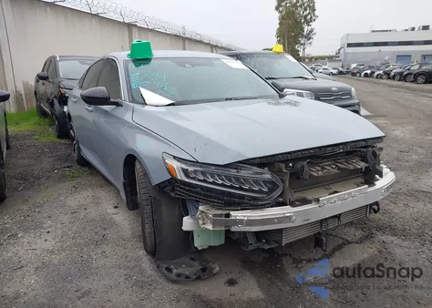 2021 Honda Accord Sport 2.0T z USA, uszkodzony, nr VIN 1HGCV2F32MA006511